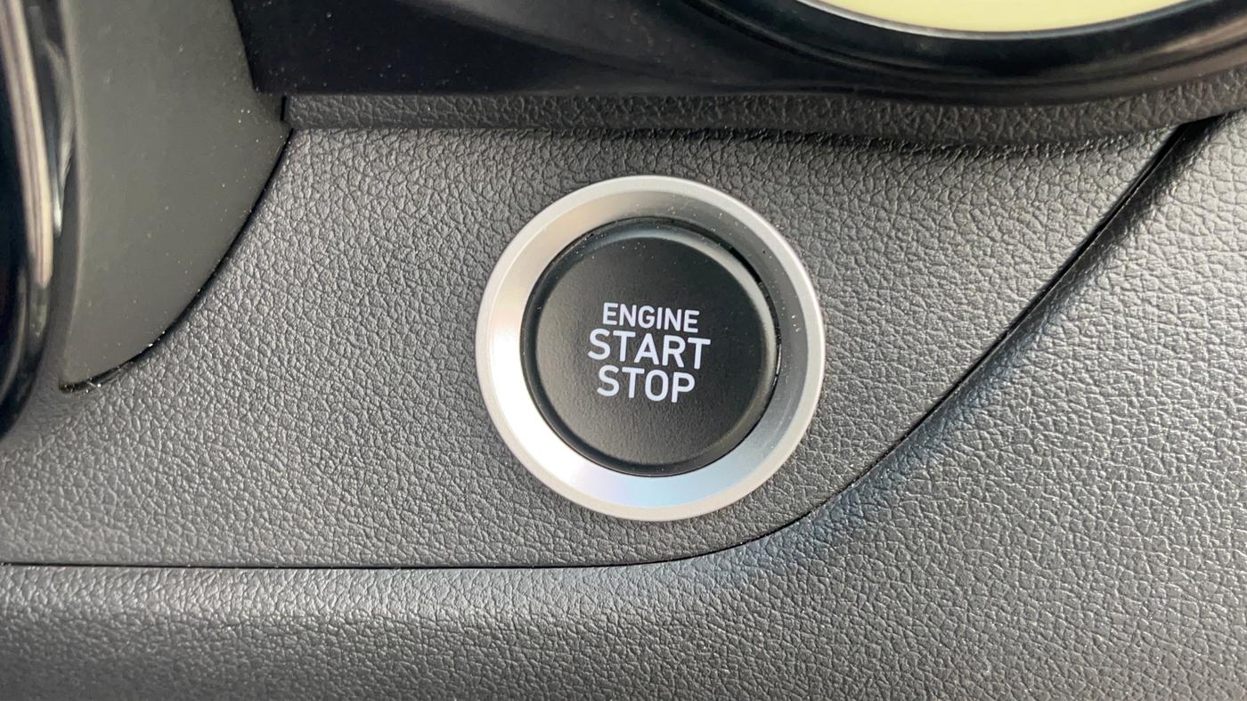 2023 Hyundai EXTER SX(O) 1.2 AMT, Petrol, Automatic, 10,621 km, Keyless Start/ Stop Button