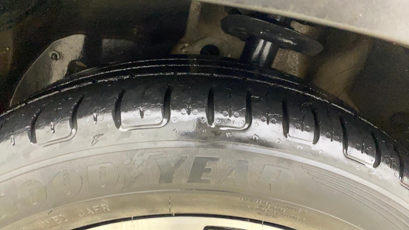 2021 MG HECTOR SHARP 1.5 DCT PETROL, Petrol, Automatic, 36,335 km, Left Front Tyre Tread