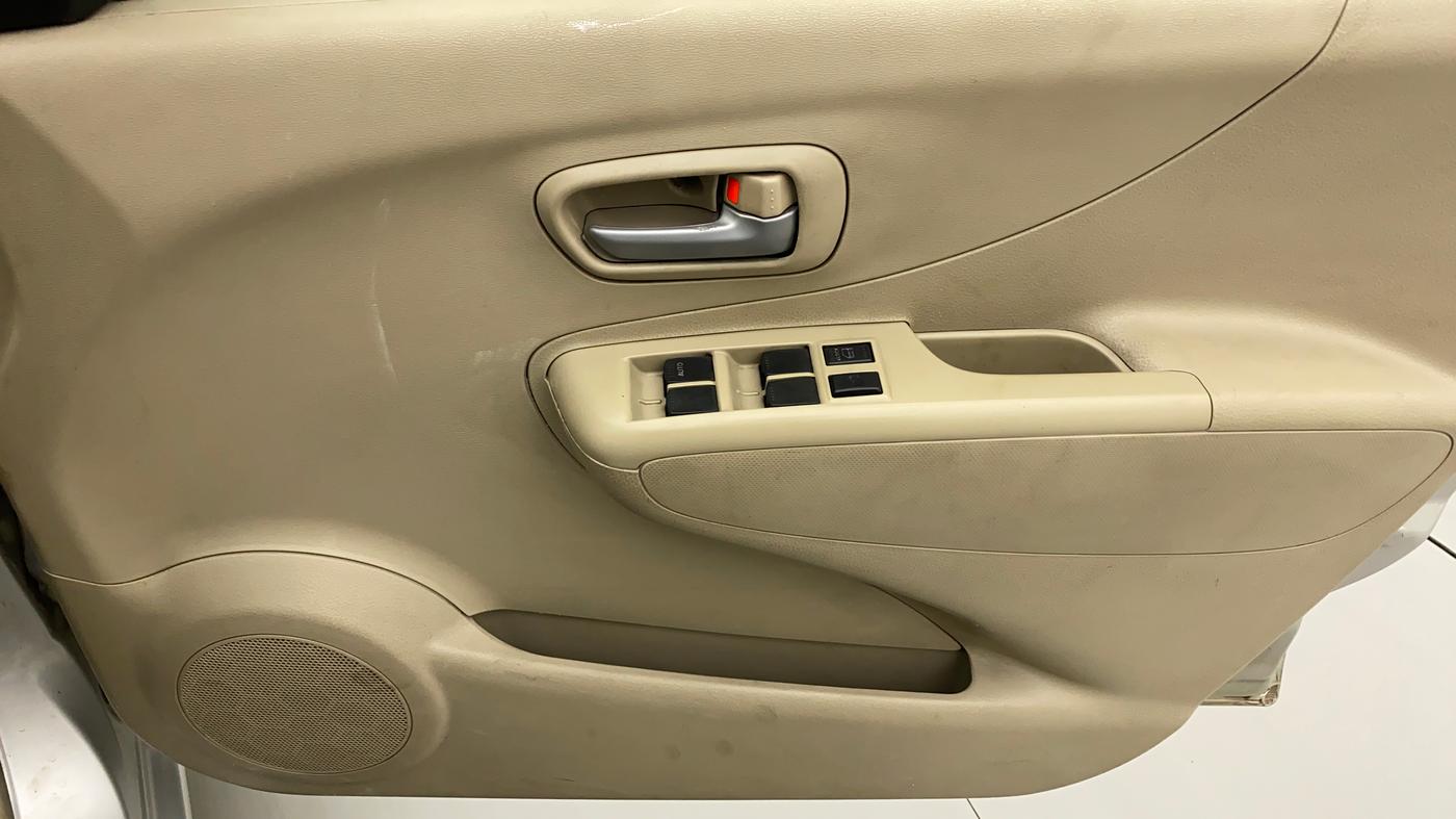 2012 Maruti A Star VXI (ABS) AT, Petrol, Automatic, 76,588 km, Driver Side Door Panels Control