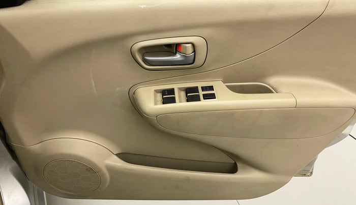2012 Maruti A Star VXI (ABS) AT, Petrol, Automatic, 76,588 km, Driver Side Door Panels Control