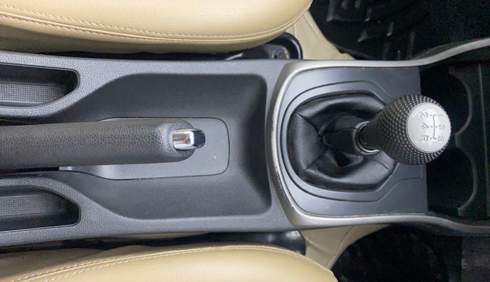 2019 Honda City 1.5L I-VTEC V MT, Petrol, Manual, 32,425 km, Gear Lever