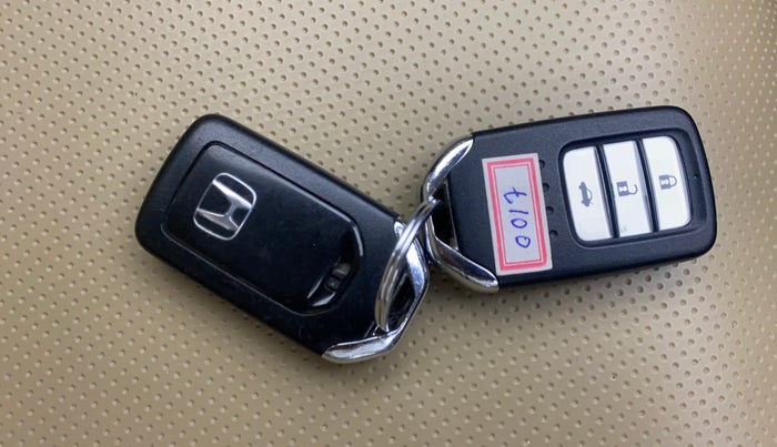 2019 Honda City 1.5L I-VTEC V MT, Petrol, Manual, 32,425 km, Key Close Up