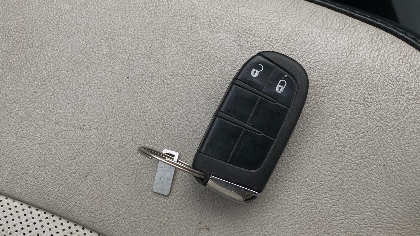 2019 Jeep Compass LIMITED PLUS PETROL AT, Petrol, Automatic, 71,838 km, Key Close Up