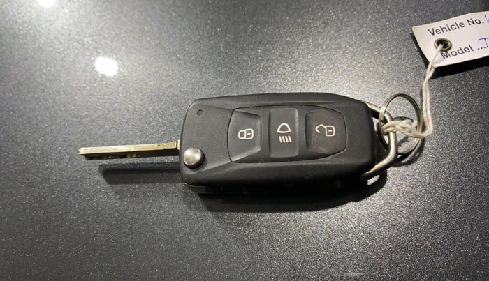 2022 Tata Tiago XT PETROL, Petrol, Manual, 8,713 km, Key Close Up