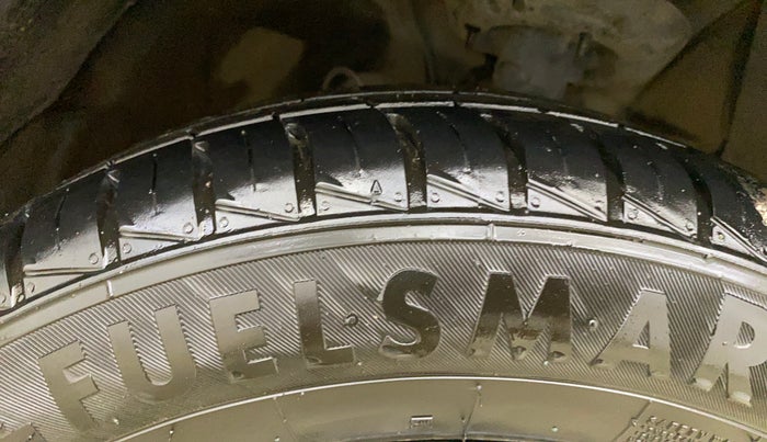 2022 Hyundai GRAND I10 NIOS SPORTZ 1.2 KAPPA VTVT CNG, CNG, Manual, 27,045 km, Right Front Tyre Tread