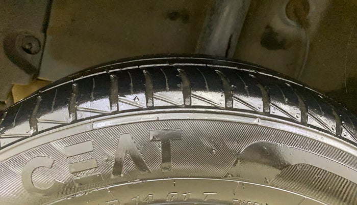 2022 Hyundai GRAND I10 NIOS SPORTZ 1.2 KAPPA VTVT CNG, CNG, Manual, 27,045 km, Right Rear Tyre Tread