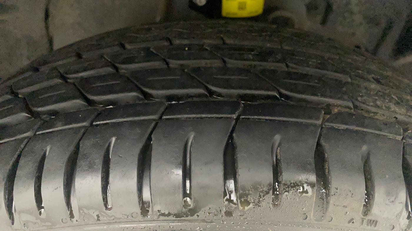 2017 Ford Ecosport TREND + 1.5L PETROL, Petrol, Manual, 55,052 km, Right Front Tyre Tread