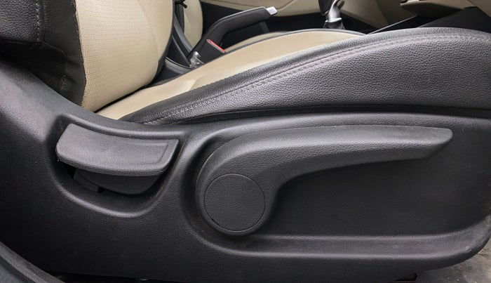 2021 Hyundai Verna SX (O)1.5 VTVT, Petrol, Manual, 43,148 km, Driver Side Adjustment Panel