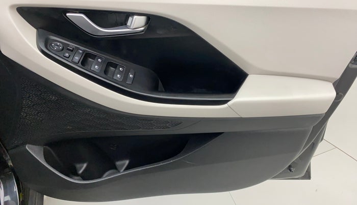 2021 Hyundai Creta SX IVT 1.5 PETROL, Petrol, Automatic, 8,280 km, Driver Side Door Panels Control