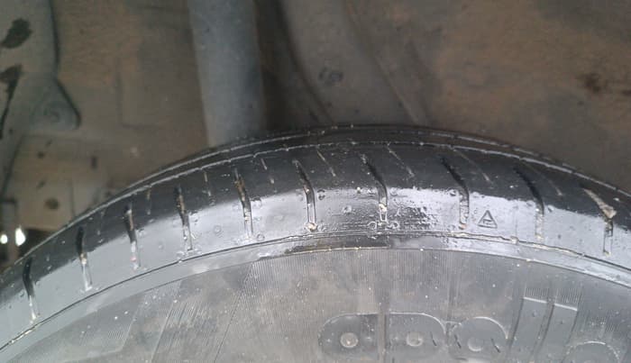 2021 Hyundai VENUE S 1.2, Petrol, Manual, 55,588 km, Right Rear Tyre Tread