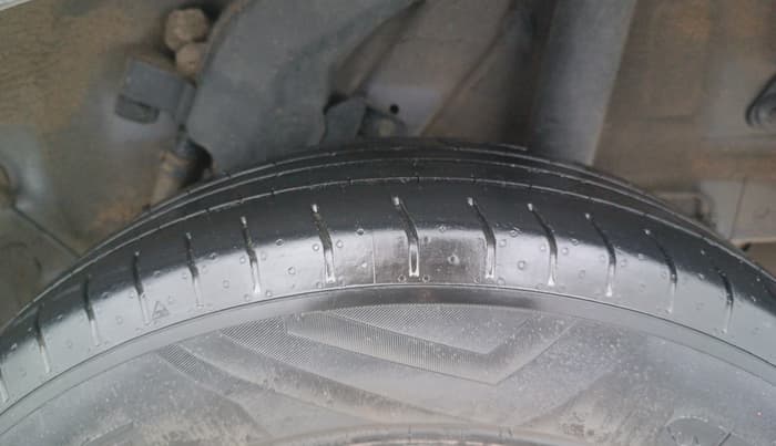 2021 Hyundai VENUE S 1.2, Petrol, Manual, 55,588 km, Left Rear Tyre Tread