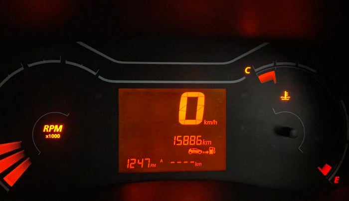 2022 Renault Kwid RXL 1.0 (O), Petrol, Manual, 15,884 km, Odometer Image