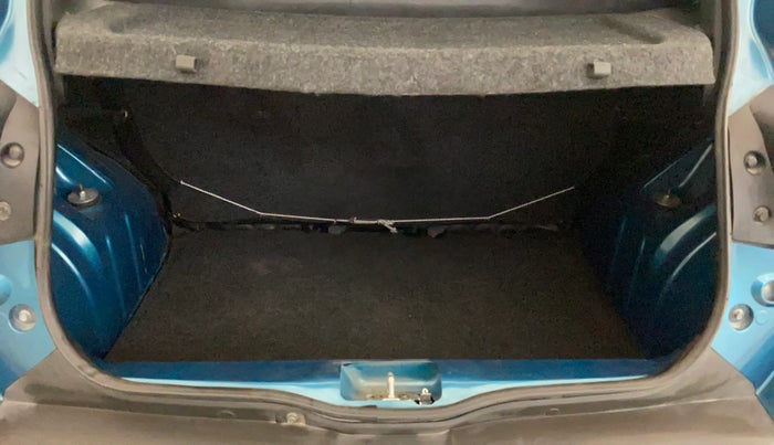 2022 Renault Kwid RXL 1.0 (O), Petrol, Manual, 15,884 km, Boot Inside