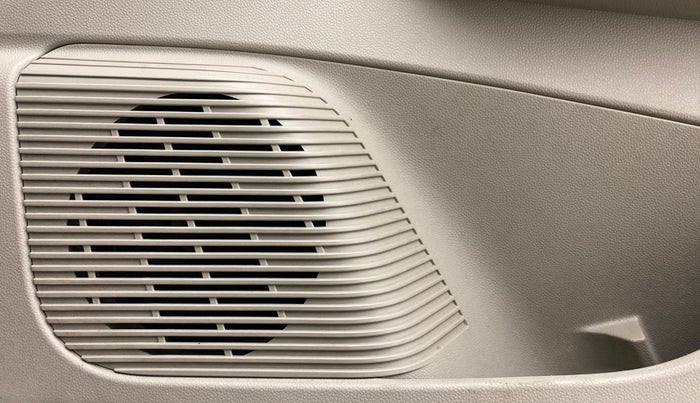 2022 Renault TRIBER RXZ DUAL TONE, Petrol, Manual, 6,965 km, Speaker