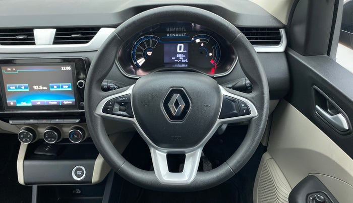 2022 Renault TRIBER RXZ DUAL TONE, Petrol, Manual, 6,965 km, Steering Wheel Close Up