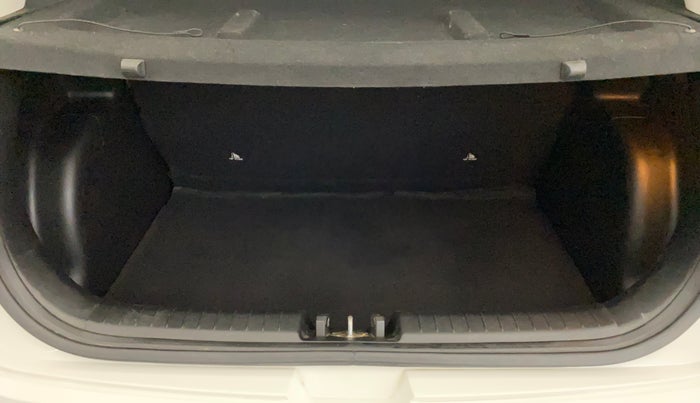 2021 Hyundai VENUE S 1.2, Petrol, Manual, 61,005 km, Boot Inside