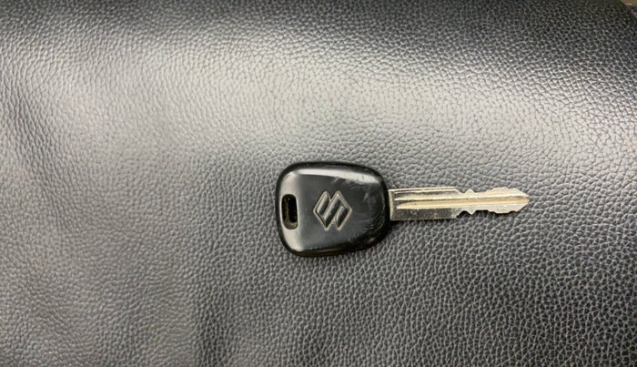 2016 Maruti Alto K10 VXI, Petrol, Manual, 68,865 km, Key Close Up