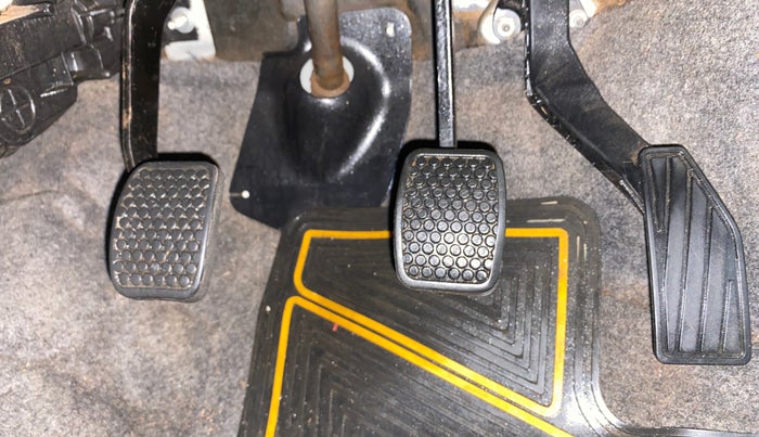 2016 Maruti Alto K10 VXI, Petrol, Manual, 68,865 km, Pedals