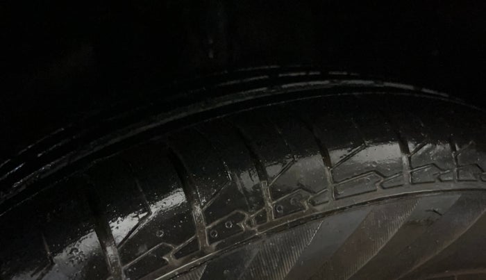 2019 Tata NEXON XZA PLUS PETROL, Petrol, Automatic, 77,122 km, Left Front Tyre Tread