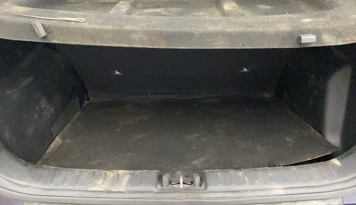 2023 KIA SONET HTK PLUS 1.2, Petrol, Manual, 46,268 km, Boot Inside