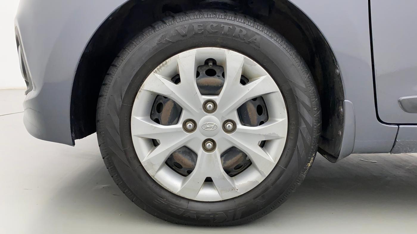 2014 Hyundai Grand i10 SPORTZ 1.1 CRDI, Diesel, Manual, 81,857 km, Left Front Wheel
