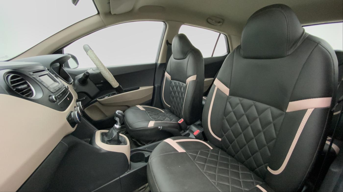 2014 Hyundai Grand i10 SPORTZ 1.1 CRDI, Diesel, Manual, 81,857 km, Right Side Front Door Cabin