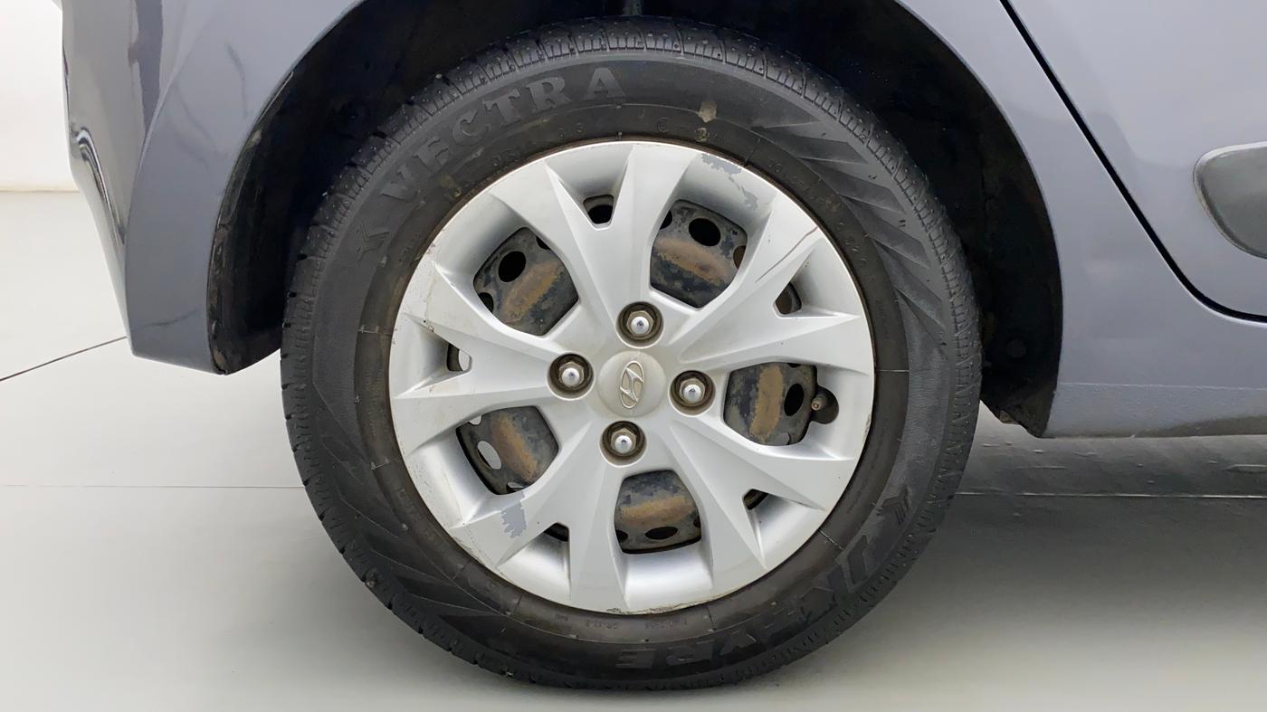 2014 Hyundai Grand i10 SPORTZ 1.1 CRDI, Diesel, Manual, 81,857 km, Right Rear Wheel