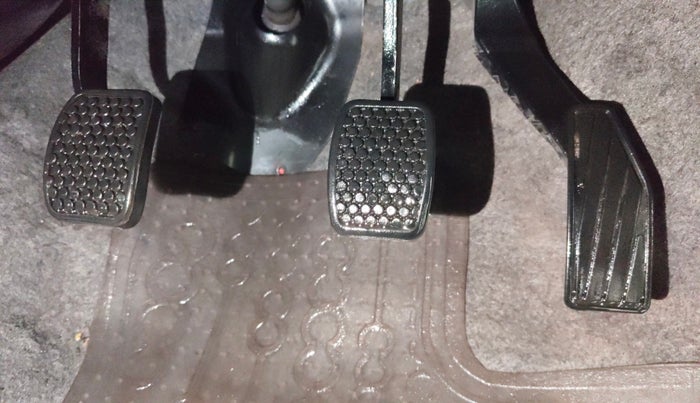 2018 Maruti Alto 800 LXI, Petrol, Manual, 7,181 km, Pedals