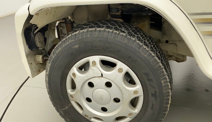 2021 Mahindra Bolero B6 (O), Diesel, Manual, 59,907 km, Left fender - Lining loose