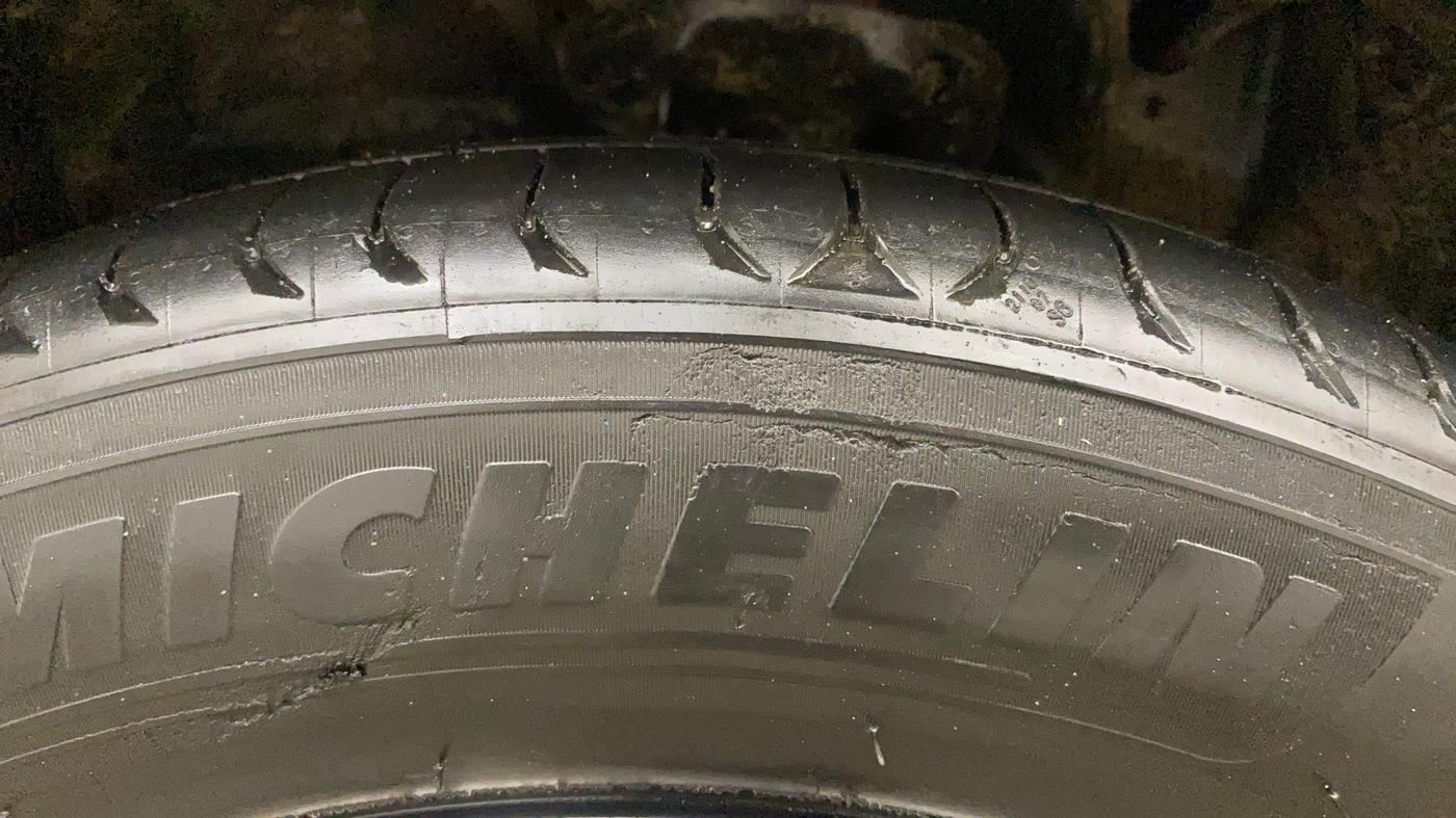 2022 Hyundai Creta SX (O) AT 1.5 DIESEL, Diesel, Automatic, 1,07,294 km, Left Front Tyre Tread