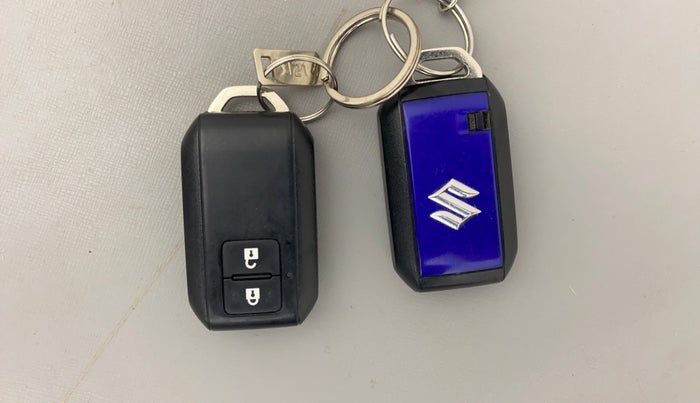 2022 Maruti Swift ZXI PLUS AMT, Petrol, Automatic, 28,024 km, Key Close Up