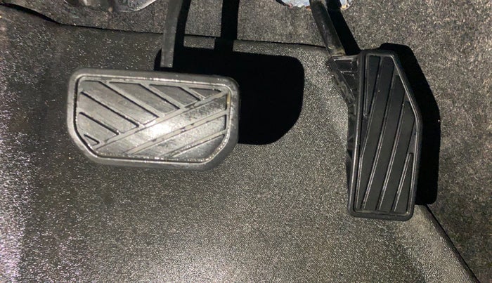 2022 Maruti Swift ZXI PLUS AMT, Petrol, Automatic, 28,024 km, Pedals