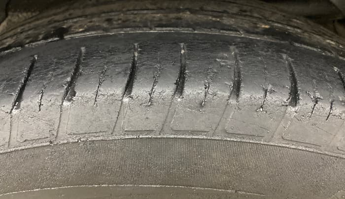 2019 Mahindra XUV500 W11 AT, Diesel, Automatic, 73,580 km, Left Rear Tyre Tread