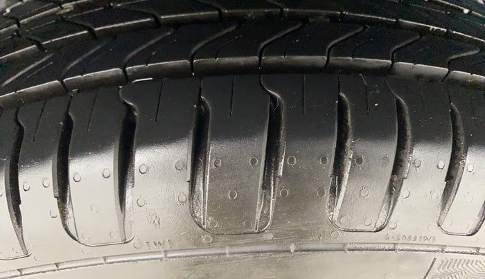 2019 Hyundai Elite i20 MAGNA PLUS 1.2, Petrol, Manual, 45,003 km, Right Rear Tyre Tread