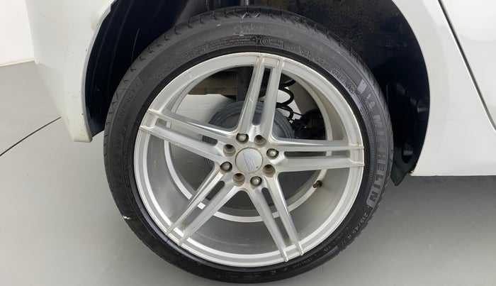 2021 Tata ALTROZ XZ 1.5 RTQ, Diesel, Manual, 33,411 km, Right Rear Wheel