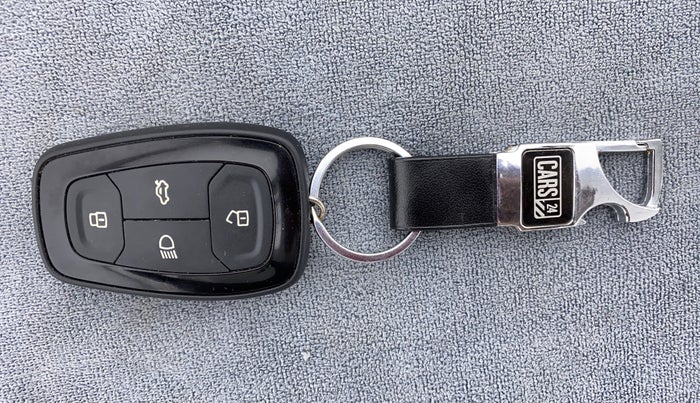 2021 Tata ALTROZ XZ 1.5 RTQ, Diesel, Manual, 33,411 km, Key Close Up