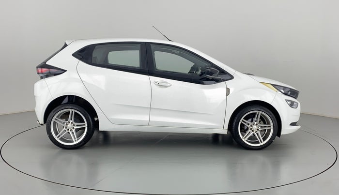 2021 Tata ALTROZ XZ 1.5 RTQ, Diesel, Manual, 33,411 km, Right Side View