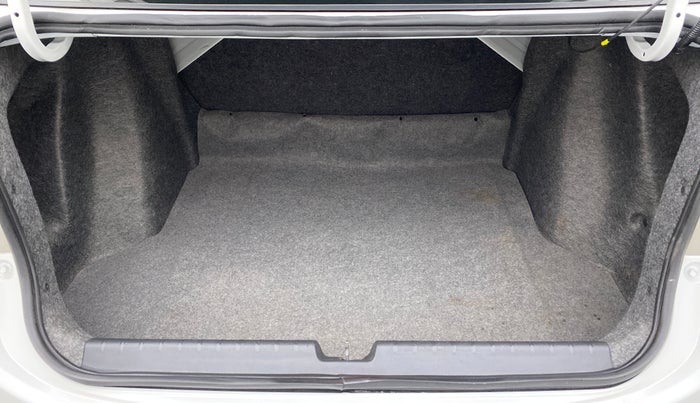 2018 Honda City V MT PETROL, Petrol, Manual, 28,437 km, Boot Inside