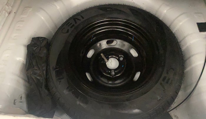 2018 Renault Kwid RXT 1.0 AMT (O), Petrol, Automatic, 47,888 km, Spare Tyre