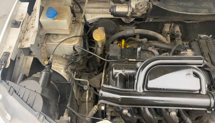 2018 Renault Kwid RXT 1.0 AMT (O), Petrol, Automatic, 47,888 km, Engine View - Right