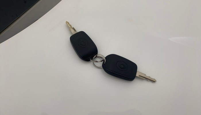 2018 Renault Kwid RXT 1.0 AMT (O), Petrol, Automatic, 47,888 km, Key Close Up