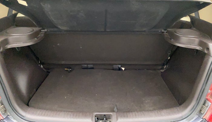 2010 Hyundai Santro Xing GLS, Petrol, Manual, 7,946 km, Boot Inside