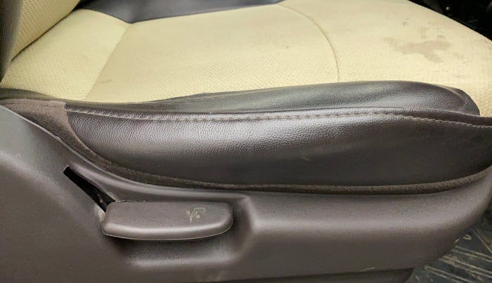 2010 Hyundai Santro Xing GLS, Petrol, Manual, 7,946 km, Driver Side Adjustment Panel