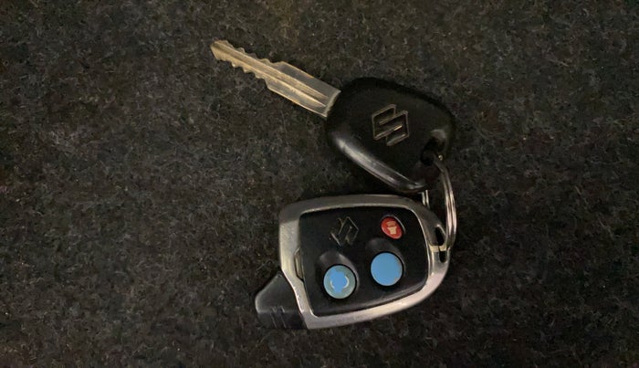 2015 Maruti Alto 800 LXI, Petrol, Manual, 60,265 km, Key Close Up