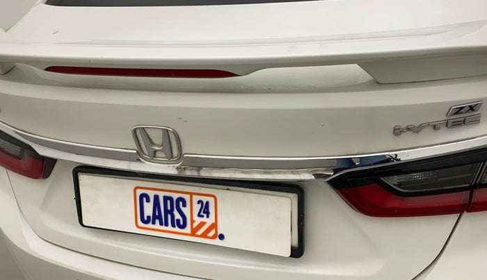 2021 Honda City 1.5L I-VTEC ZX, Petrol, Manual, 24,604 km, Dicky (Boot door) - Minor scratches