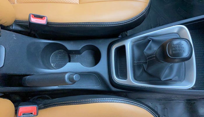 2022 Hyundai VENUE S 1.2, Petrol, Manual, 40,517 km, Gear Lever