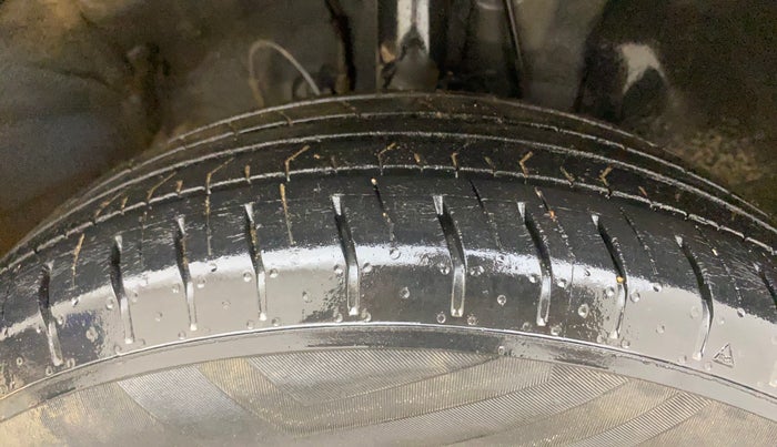 2022 Hyundai VENUE S 1.2, Petrol, Manual, 40,517 km, Right Front Tyre Tread