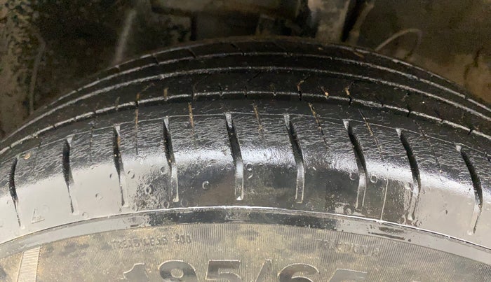 2022 Hyundai VENUE S 1.2, Petrol, Manual, 40,517 km, Left Front Tyre Tread