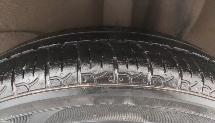 2022 Hyundai NEW SANTRO SPORTZ EXECUTIVE MT CNG, CNG, Manual, 61,834 km, Left Rear Tyre Tread