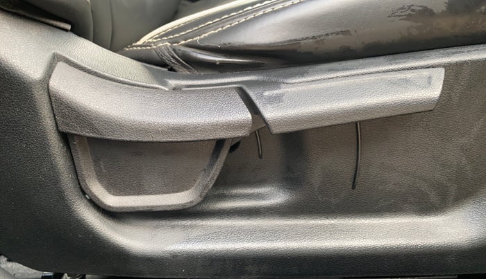 2023 Hyundai NEW I20 SPORTZ 1.2 IVT, Petrol, Automatic, 25,048 km, Driver Side Adjustment Panel